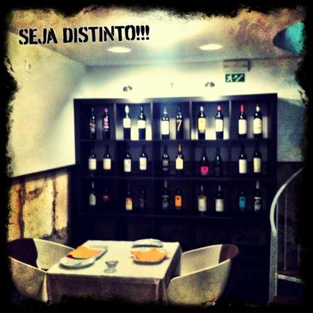 Distinto